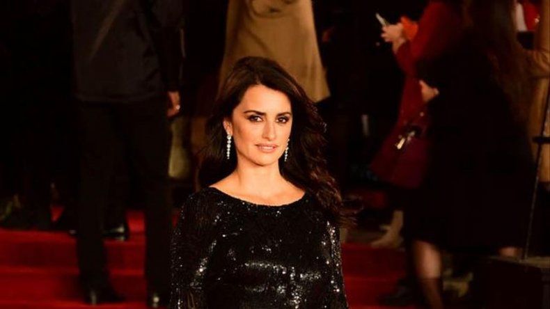 Penélope Cruz aún mantiene una buena relación con Donatella Versace