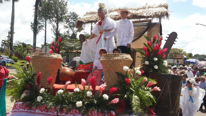 Fiestas patrias, paseo tradicional en carreta