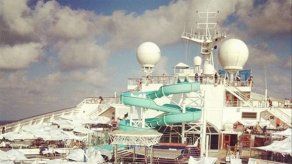 Un desaparecido tras desamarre del gran crucero Triumph en reparación