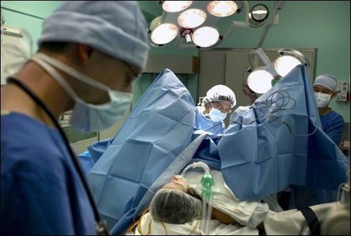 Bacterias crean rutas por implantes quirúrgicos para infectar pacientes