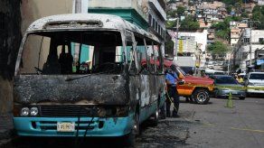 Pandilleros incendian bus desafiando ley antiterrorista en Honduras