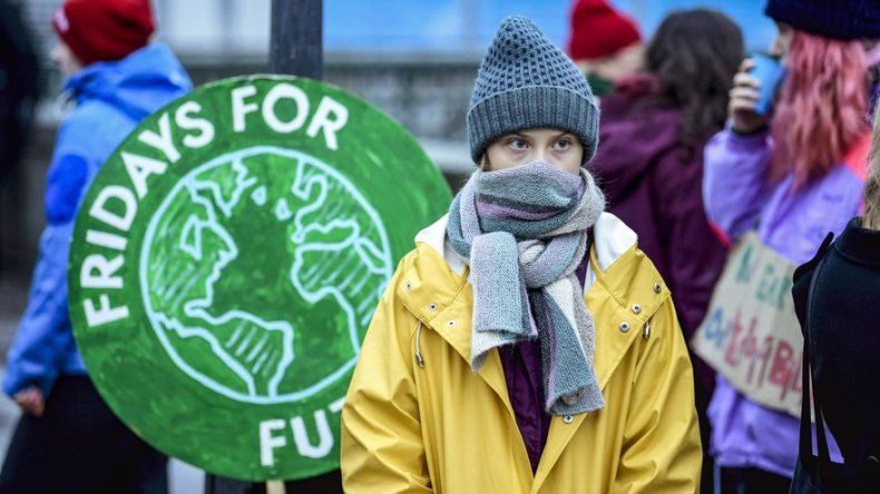 Thunberg regresa a Estocolmo, reanuda protestas