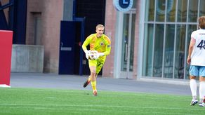 ¿Quién es John Gunn, el nuevo arquero convocado por Thomas Christiansen para los próximos amistosos?