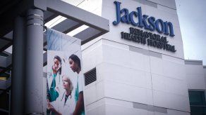 Hospital Jackson Memorial, donde se sometió a cirugía el presidente de Ecuador, Guillermo Lasso.