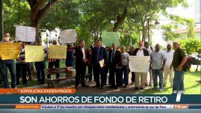 Expolicías denuncian irregularidades en entrega de ahorros de fondos de retiro