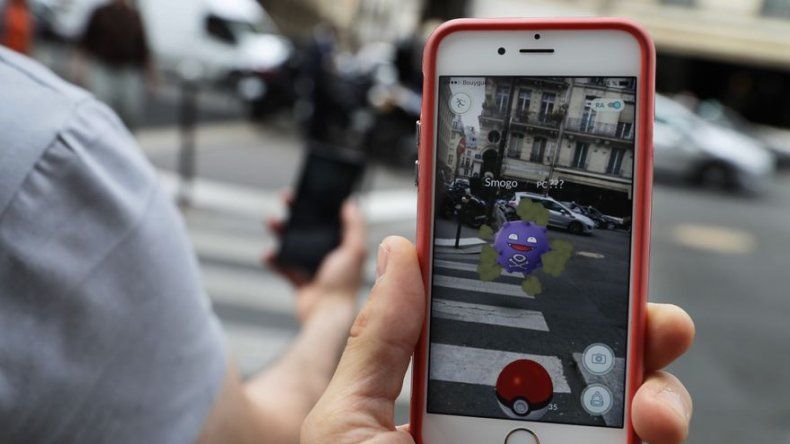 Hallan 2.000 dólares jugando Pokémon Go en New Jersey