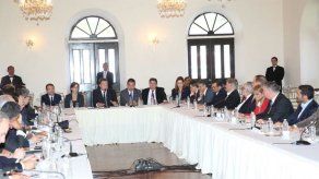 Varela crea Grupo de Trabajo para impulsar el sector construcción