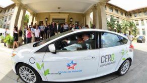 Canal de Panamá incorpora un automóvil eléctrico a su flota de vehículos