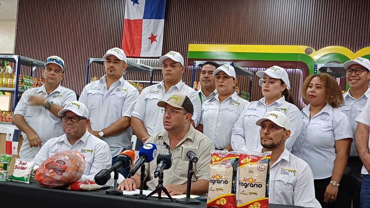 Cajas navideñas del IMA Cajas navideñas del IMA