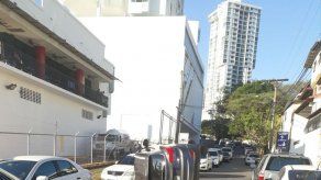 Colisión y vuelco deja cuatro personas con heridas leves en la 12 de Octubre