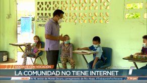 Docente al servicio de sus estudiantes en medio de limitaciones