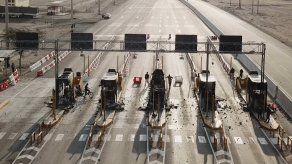 Gobierno peruano impone toque de queda el martes en Lima tras protestas