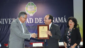 Faculta de Medicina - Recibe acreditación Internacional&nbsp;