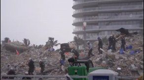 64 muertos confirmados dos semanas después del derrumbe de edificio en Florida