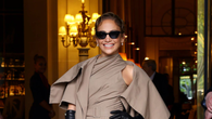 Jlo deja sin palabras con este look en la alta costura en París Jlo deja sin palabras con este look en la alta costura en París
