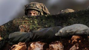 Militares retirados intentan tomar por asalto sede de gobierno en Líbano