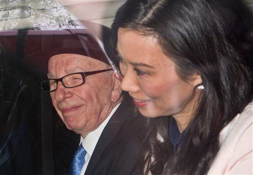 Legisladores británicos: Murdoch inepto para dirigir empresa