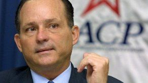 Administrador del Canal recibe condecoración del Rey de España Administrador del Canal recibe condecoración del Rey de España