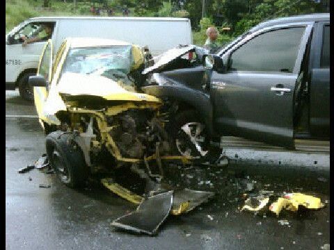 Taxista pierde la vida, trató de hacer giro en U en autopista