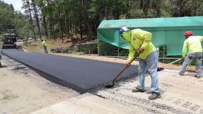 Construyen colegio y rehabilitan caminos en la provincia de Herrera