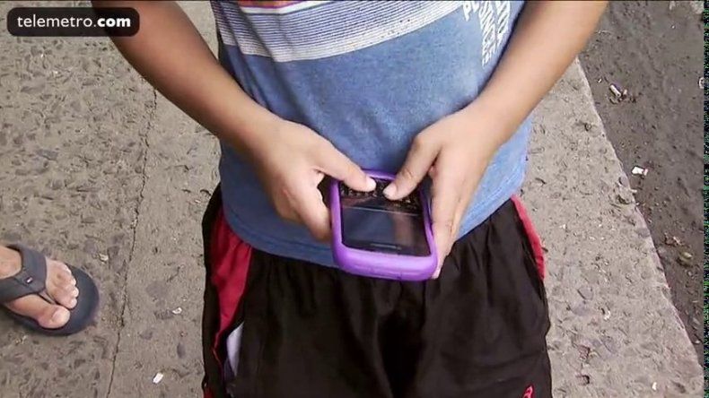 Tenga cuidado con quién chatea su hijo a través de whatsapp, hay acosadores