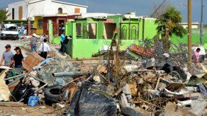 Hallan muerto a bebé mexicano perdido durante tornado; suman 14 las víctimas
