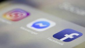 Se caen Facebook