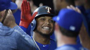 Con jonrones de Calhoun