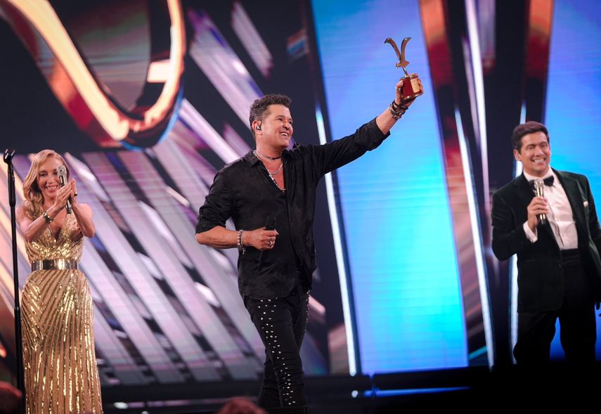 Carlos Vives será homenajeado en los Premios Juventud 2025