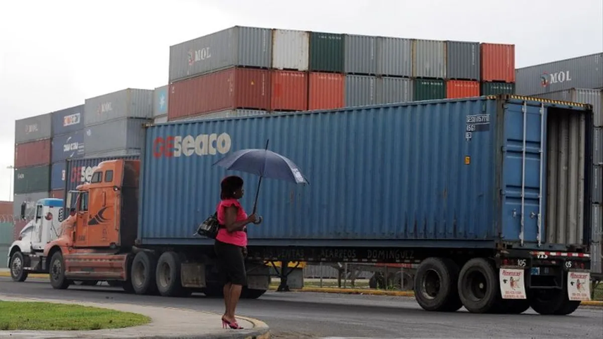 Transporte de Carga se dirige hacia la Zona Libre de Colón para retirar mercancía retenida desde hace más de 20 días