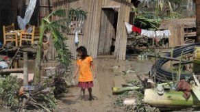 Tifón Bopha deja 238 muertos y centenares de desaparecidos en Filipinas