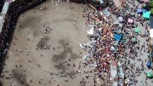 Cuatro muertos y centenares de heridos por desplome de plaza de toros en el sur de Colombia
