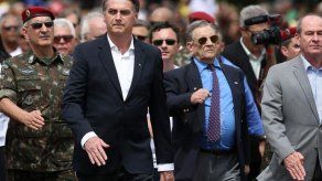 Bolsonaro dice que no devolverá venezolanos pero aplicará régimen de control