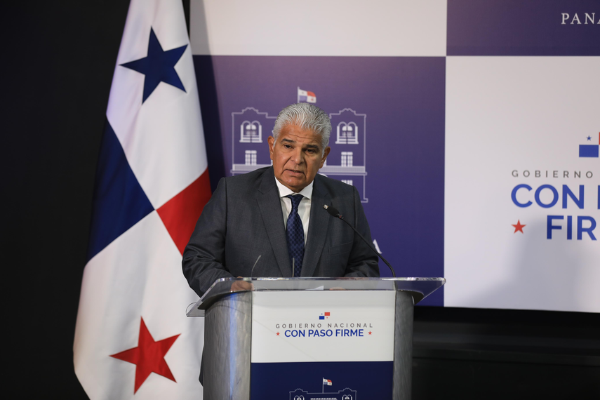 Presidente Mulino afirma que el IFARHU cuenta con presupuesto para el pago de las becas.