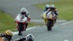 Victoria del español Viñales en Moto3 en GP de Gran Bretaña