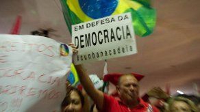 Sindicato uruguayo expresa apoyo a Rousseff ante embates de la derecha