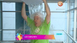 Alex Medela se tira su cubetazo y dona a ALS Association