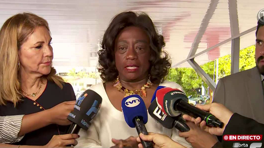 Ministra explica por qué no avanza la construcción del Colegio Ministra explica por qué no avanza la construcción del Colegio