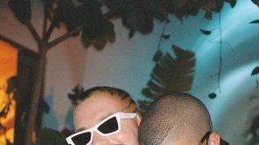 Bad Bunny y J Balvin publican nuevo video filmado en isla griega de Mykonos