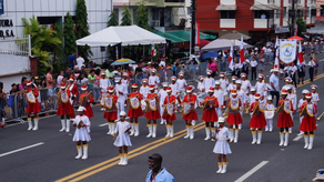 Desfile cívico en el corregimiento de Betania