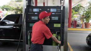 Gasolina bajará de precio este viernes Gasolina bajará de precio este viernes