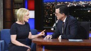 Colbert y Maddow son visitas codiciadas por candidatos