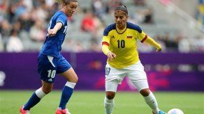 Dos futbolistas de selección colombiana son llevadas a hospital