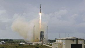 Un Soyuz despega de Guayana con cuatro nuevos satélites O3b