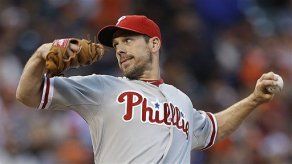 Cliff Lee dominó a los Gigantes una vez más