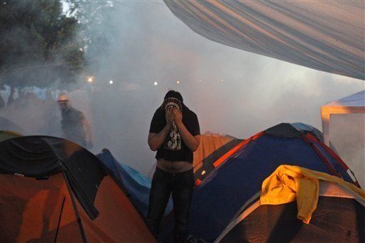 Policía despeja plaza de Estambul