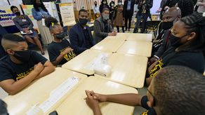 Aparte de la afectación ambiental, las comunidades se quejan de otras irregularidades.