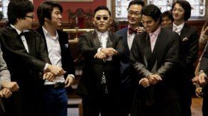 Psy lleva su Gangnam Style a la Universidad de Oxford