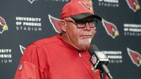 Entrenador Bruce Arians