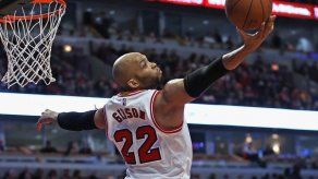 Gibson y Moore amplían la racha triunfal de los Bulls